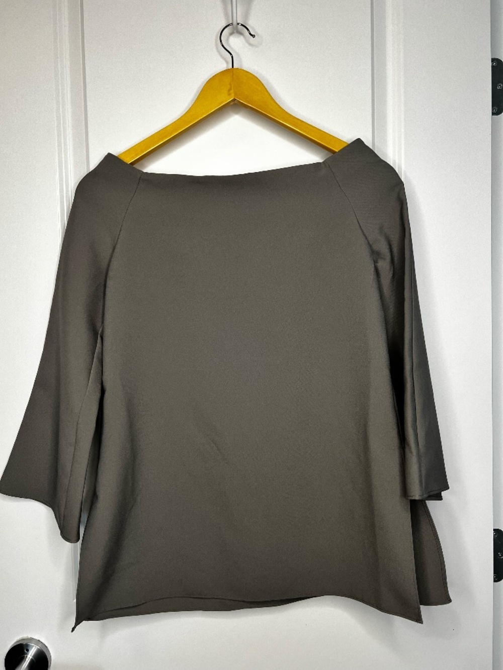 Banana Republic Women's Medium Black Batwing Blouse Elegant Classy